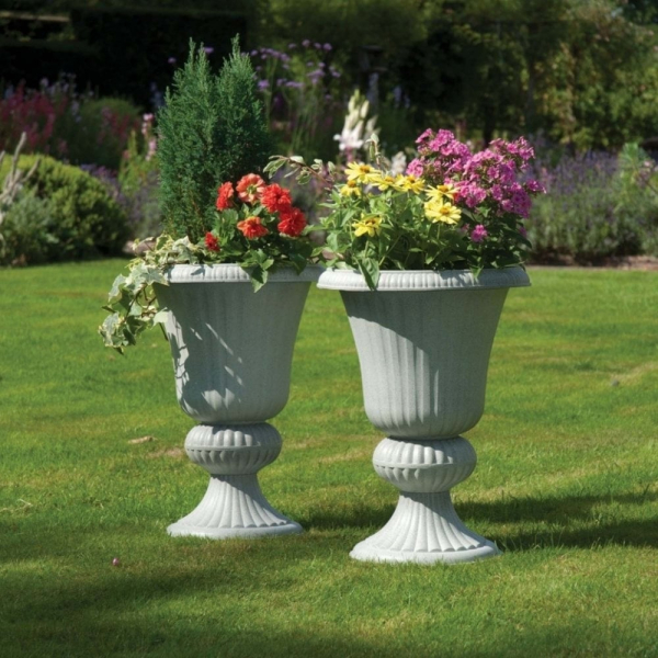 Вазоны для цветов уличные - бетонные, керамические, деревянные, каменные. Советы по использованию. Фото.